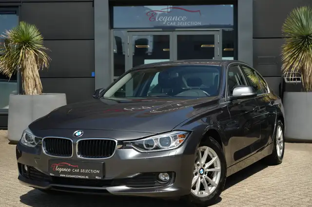 BMW 320 3-serie 320i EfficientDynamics Edition Executive 1