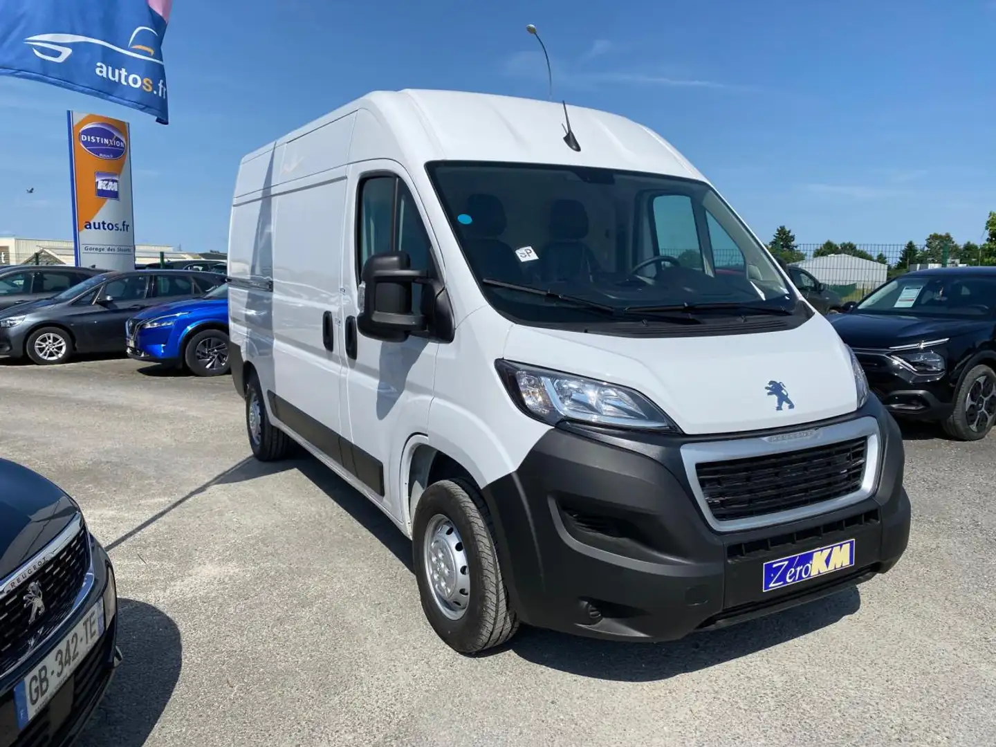Peugeot Boxer L2H2 2.2 BLUEHDI S\u0026S 140 III 335 PREMIUM + RADAR DE RECUL Blanc - 2