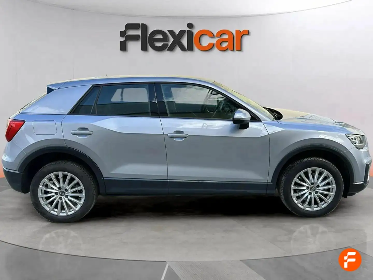 Audi Q2 2.0TDI Design edition quattro S-T 110kW Gris - 2