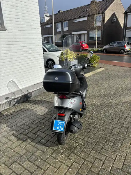 Piaggio Zip 50 - foto 6