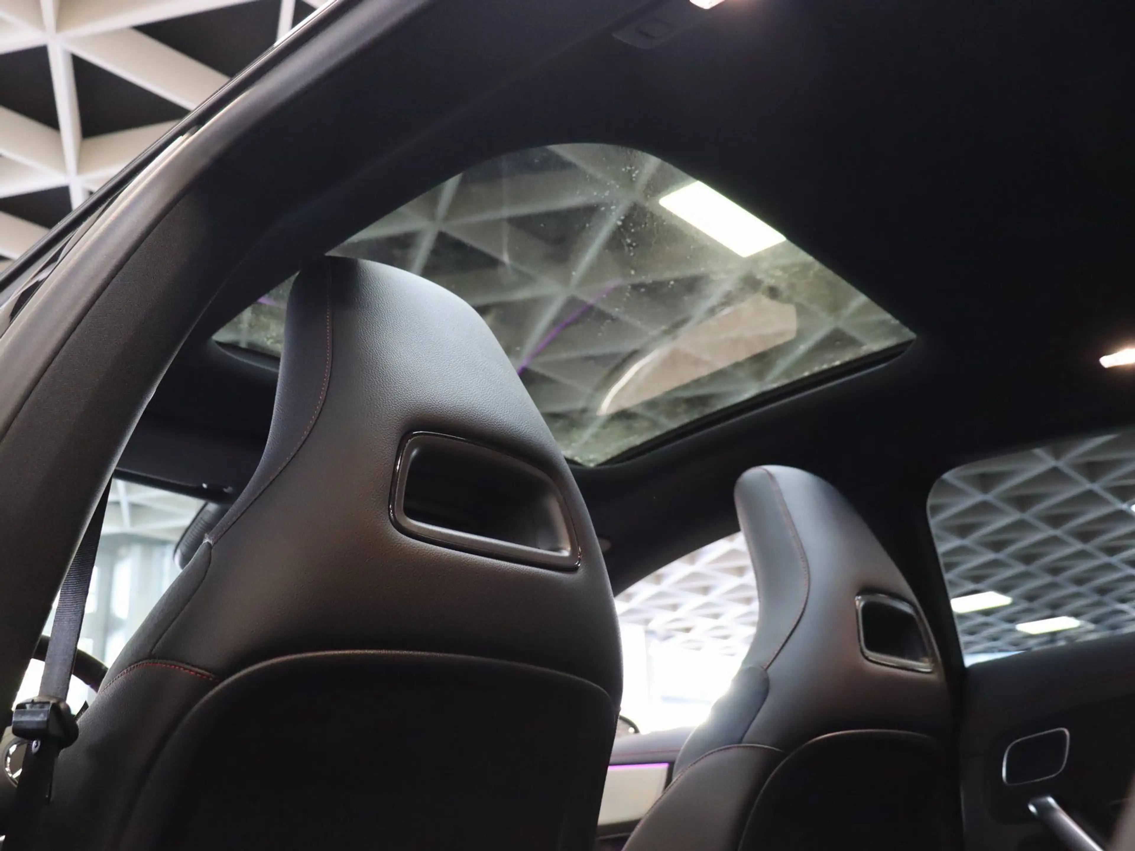 Mercedes-Benz CLA 180 AMG Pano/Fahrassi/LED/Burmester/Night — photo 13