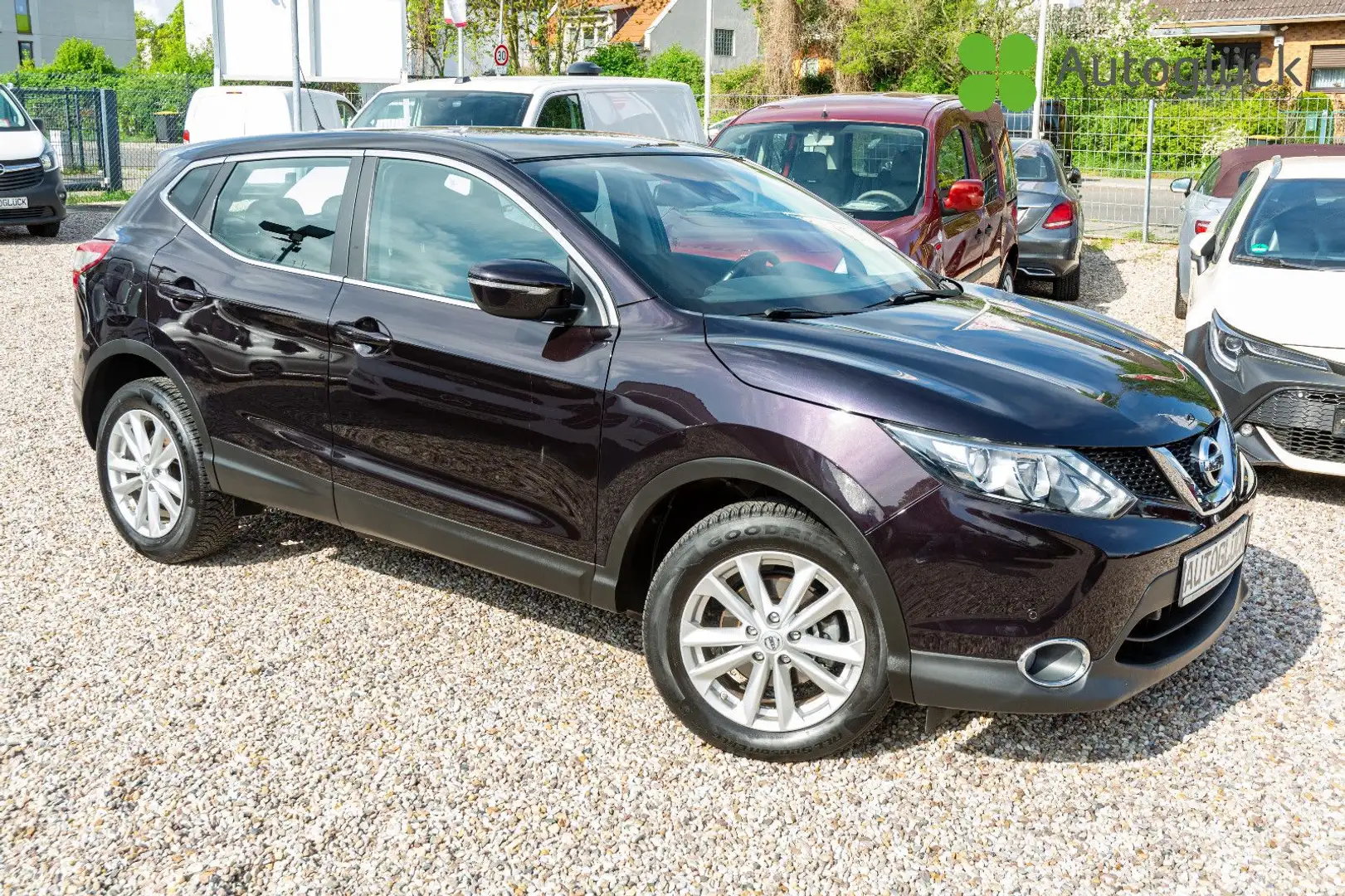 Nissan Qashqai Acenta Schwarz - 1