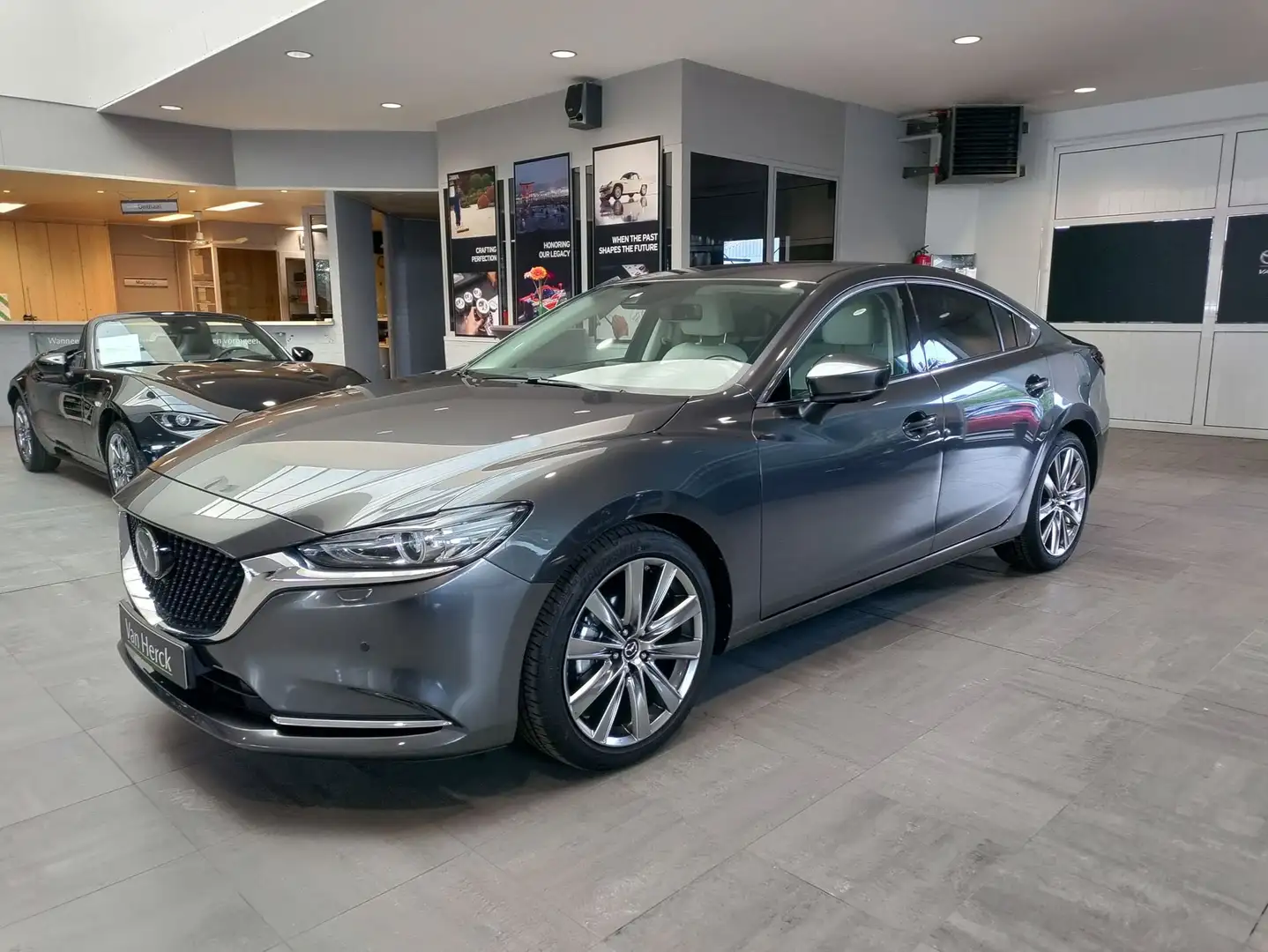 Mazda 6 2.0 SKYACTIV-G Skycruise + winterset 16" - 1