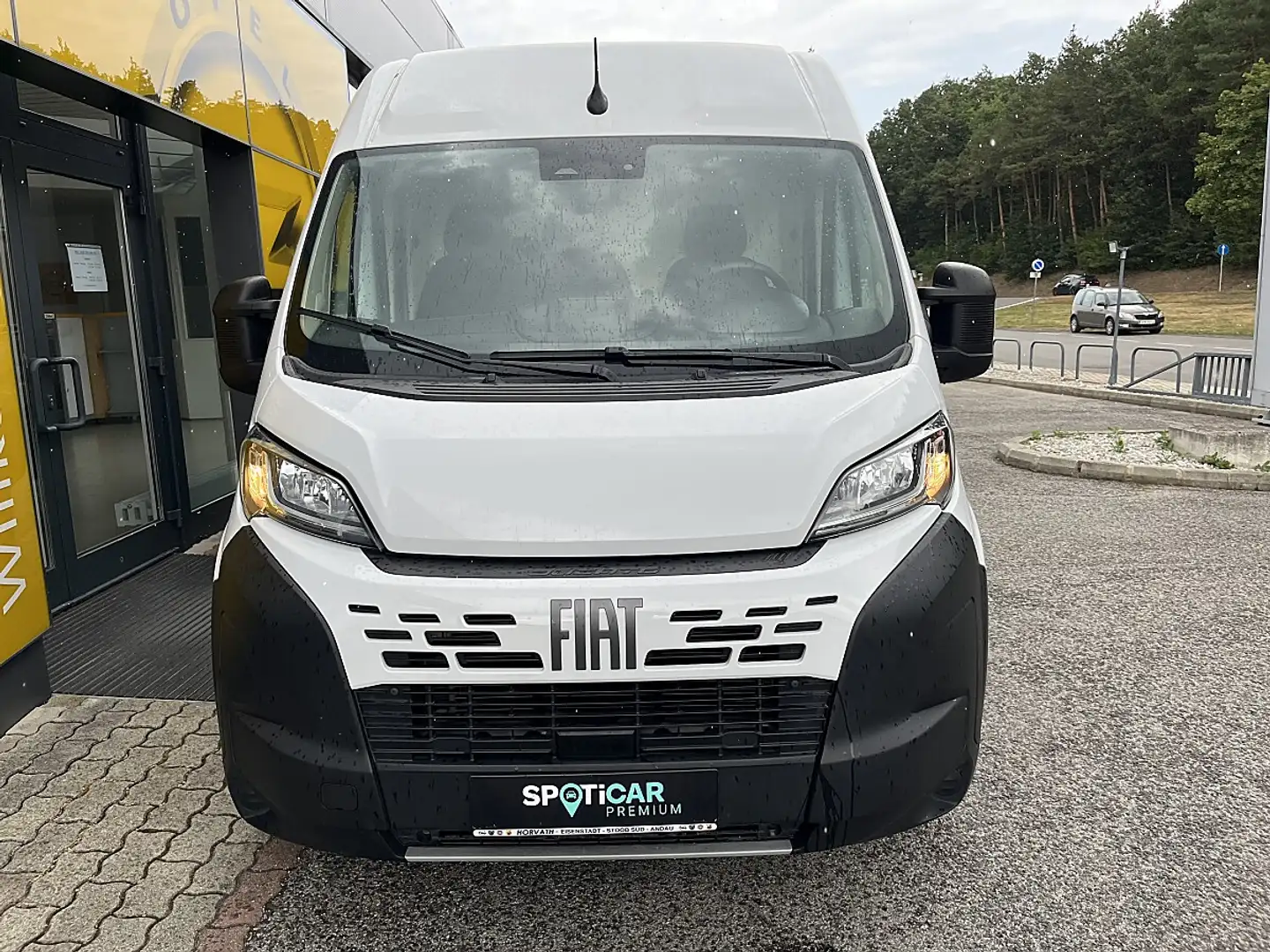 Fiat Ducato 35+ L2H2 BlueHDi 140 S&S Weiß - 2