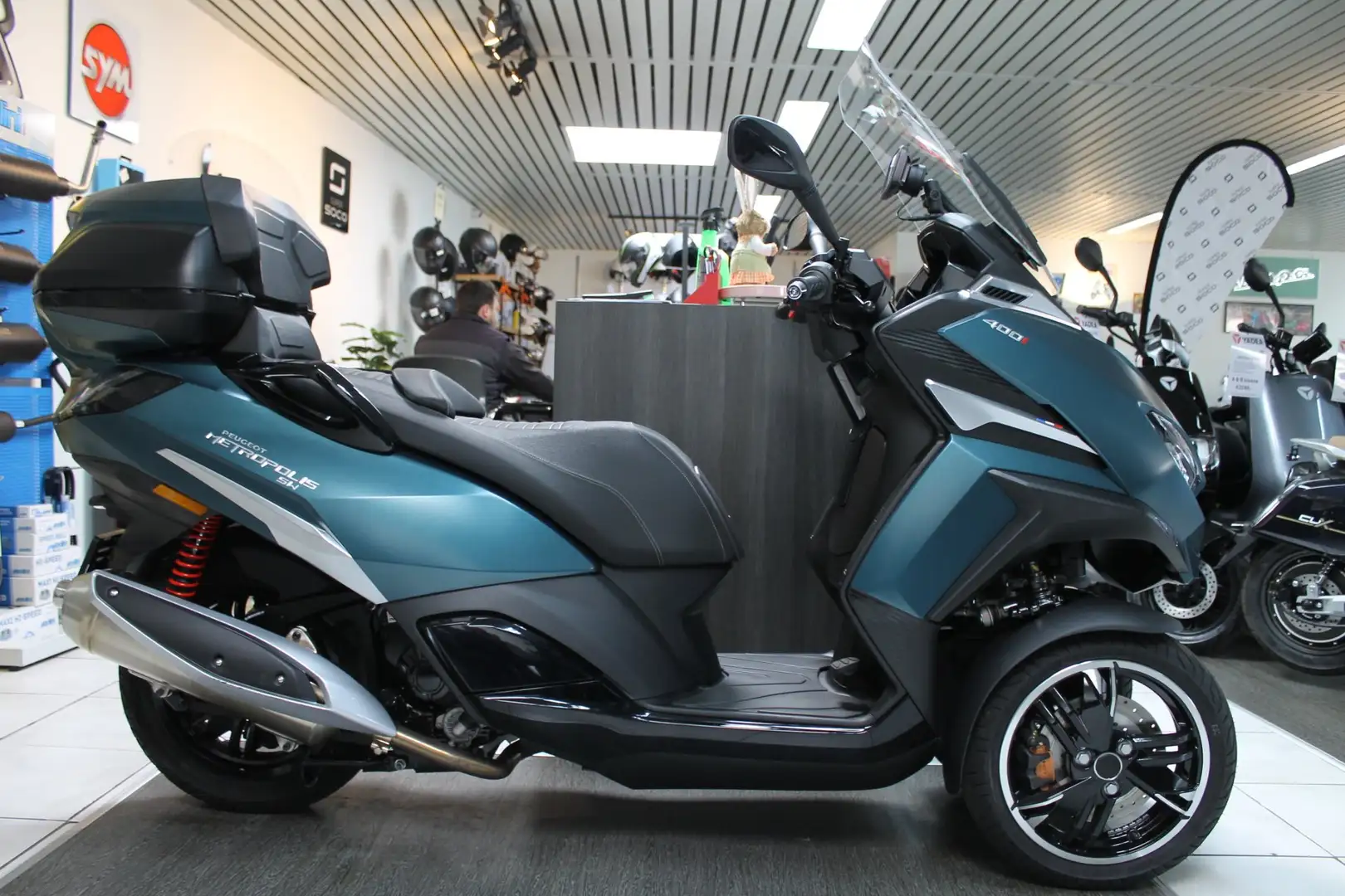 Peugeot Metropolis SW Verde - 1
