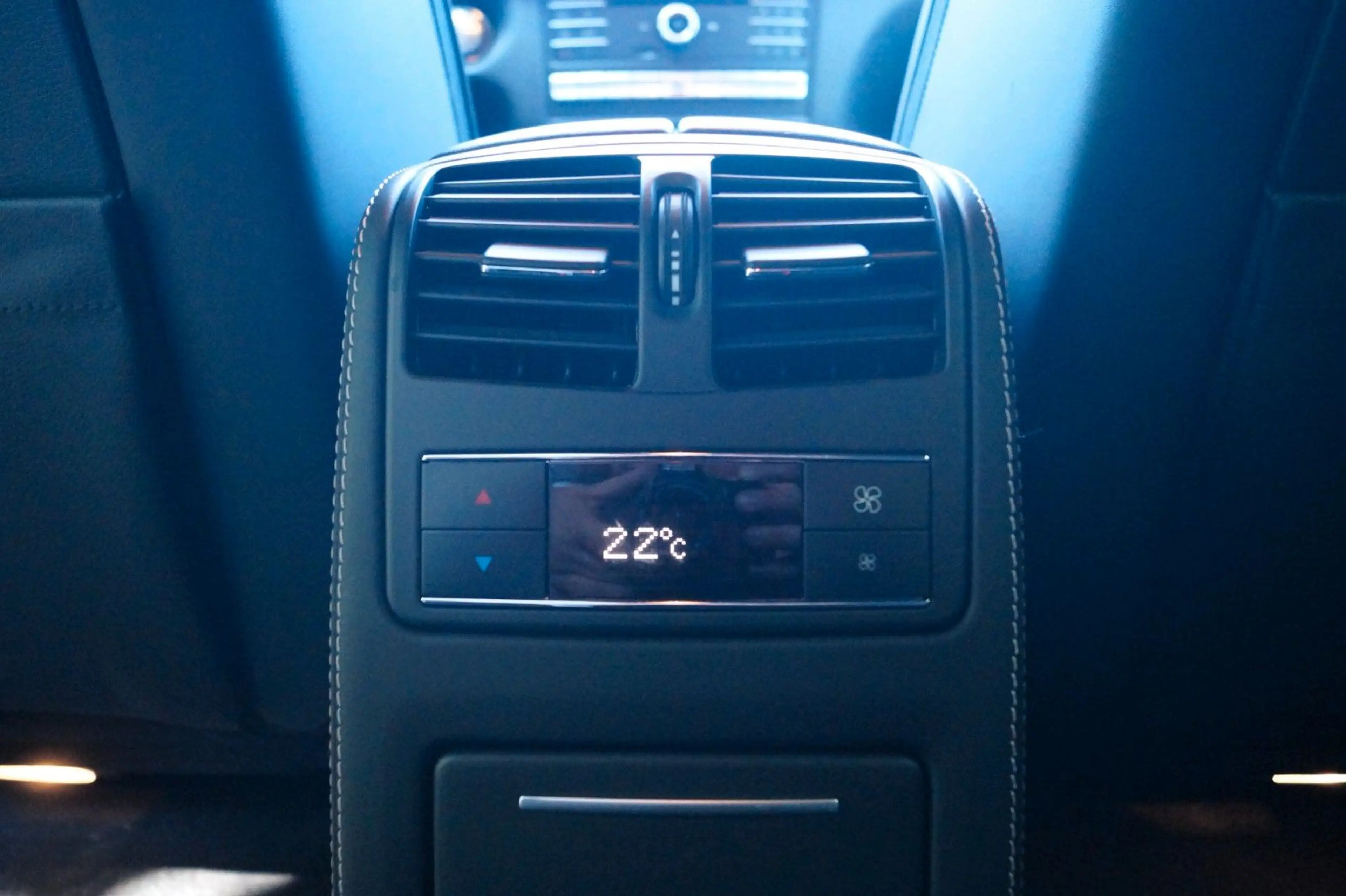 Mercedes-Benz CLS CLS 63 S AMG 4Matic — photo 11