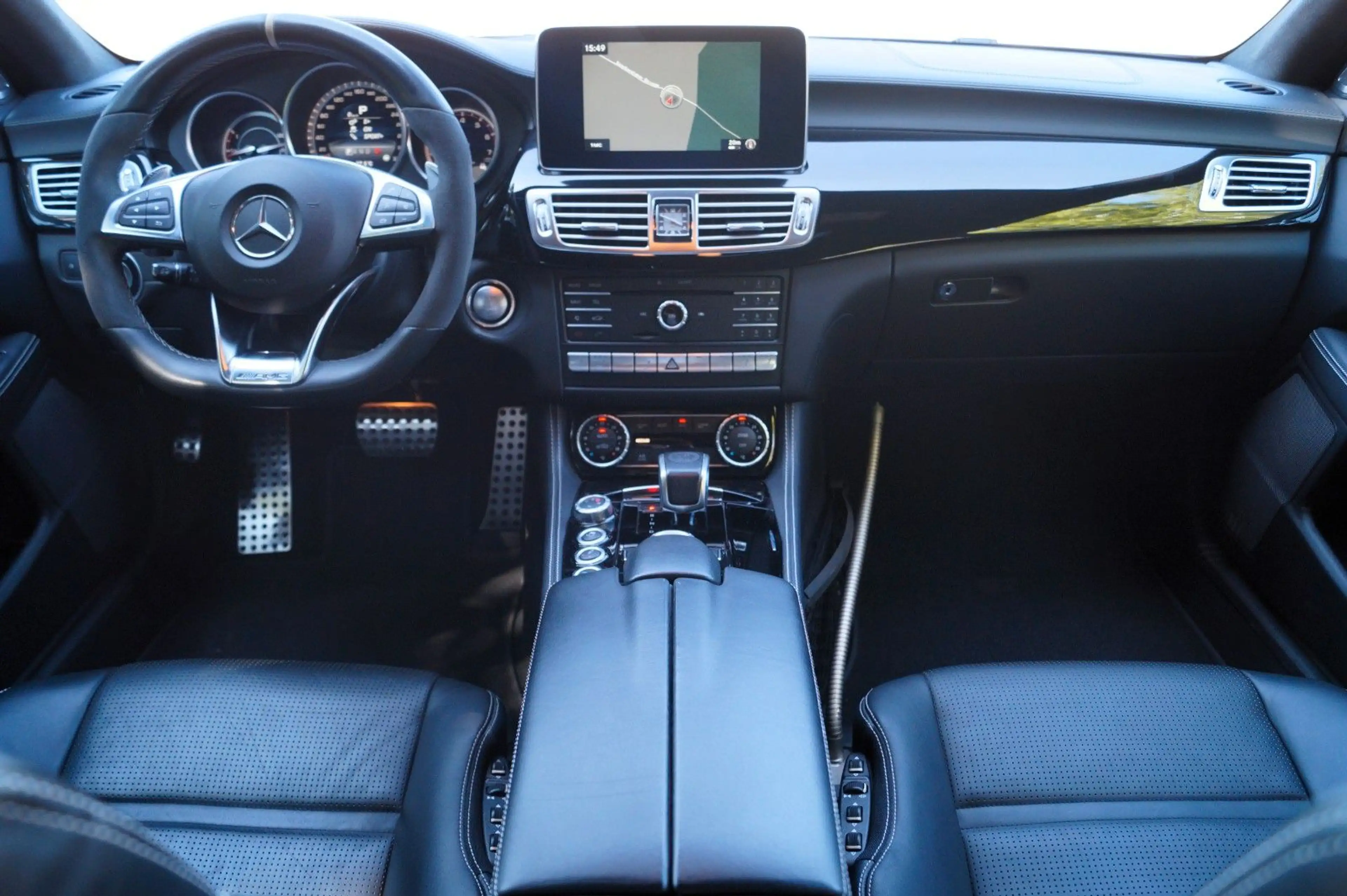 Mercedes-Benz CLS CLS 63 S AMG 4Matic — photo 15