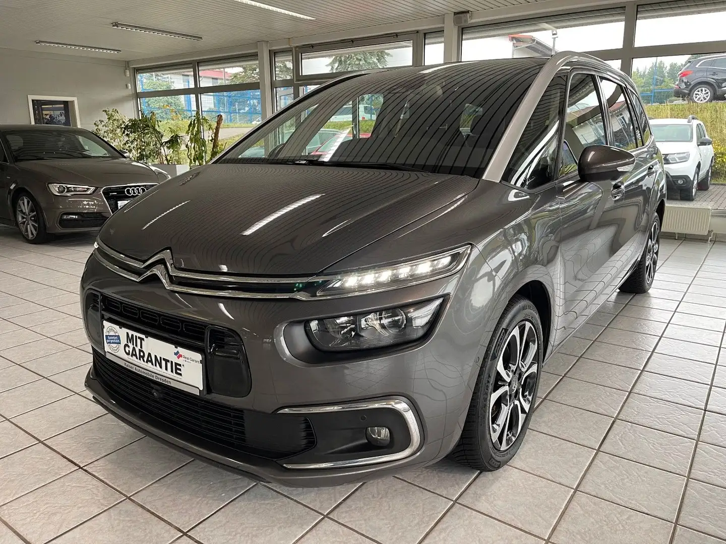 Citroen Grand C4 Picasso /Spacetourer Shine Plus*LED*AHK* Gris - 1