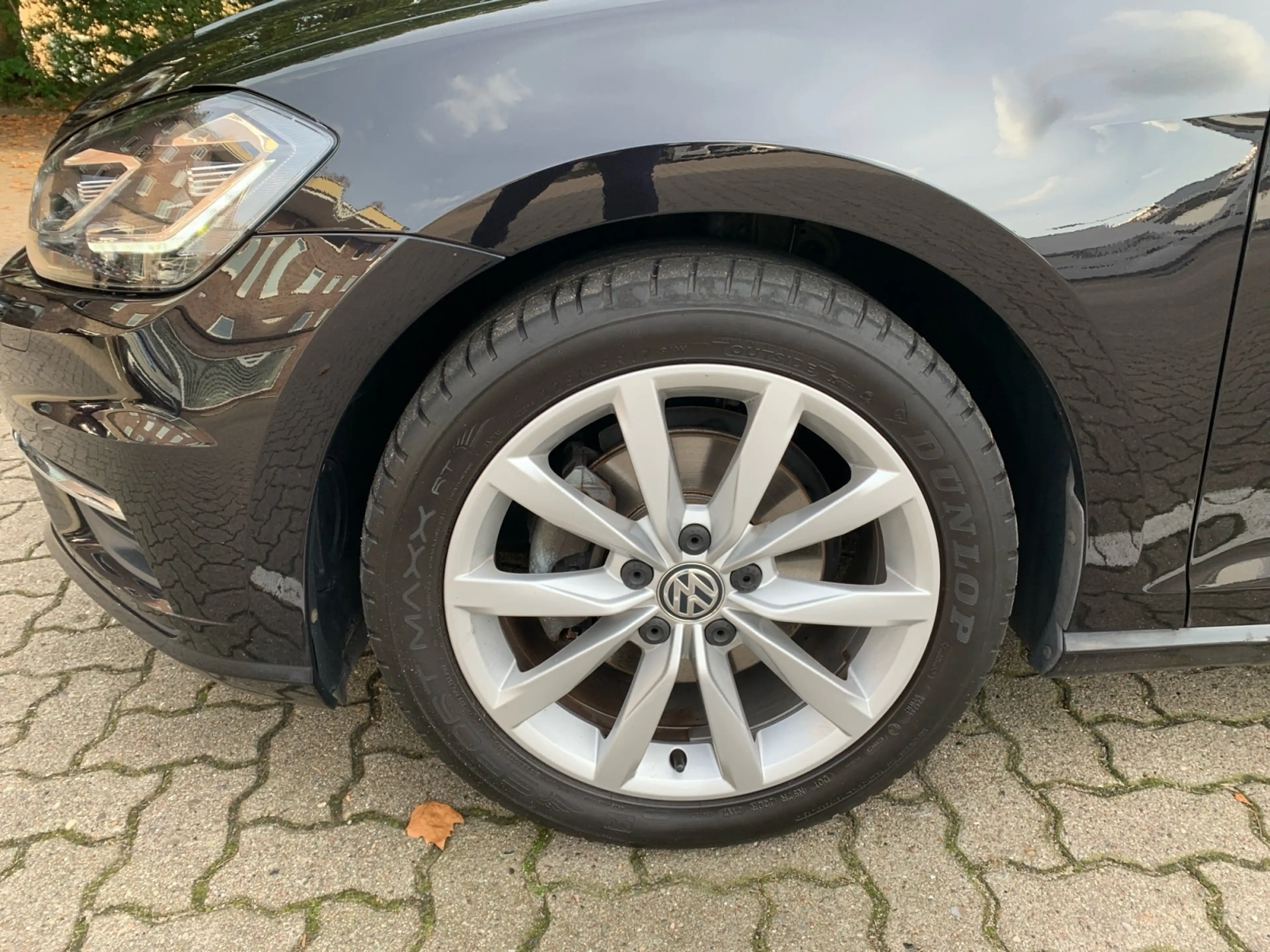Volkswagen Golf Variant VII Var. Comfortline 1.4 TSI AHK NAV 17" PDC LED — photo 11