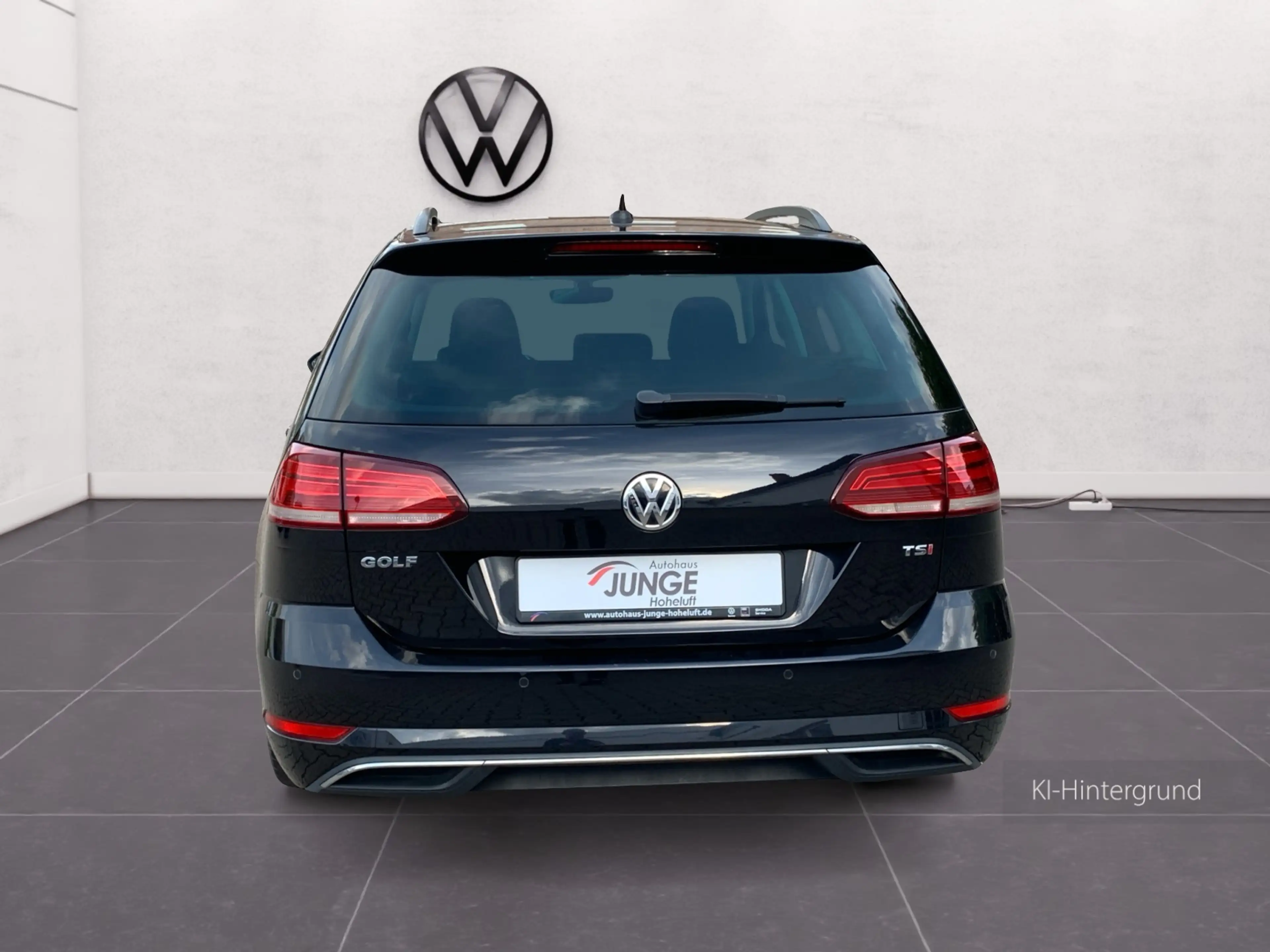 Volkswagen Golf Variant VII Var. Comfortline 1.4 TSI AHK NAV 17" PDC LED — photo 9