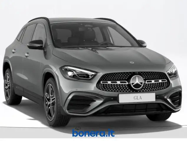 Mercedes-Benz Gla view 2