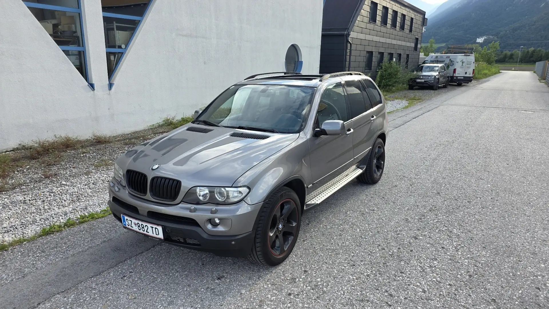 BMW X5 E53 3.0d Facelift Grau - 1