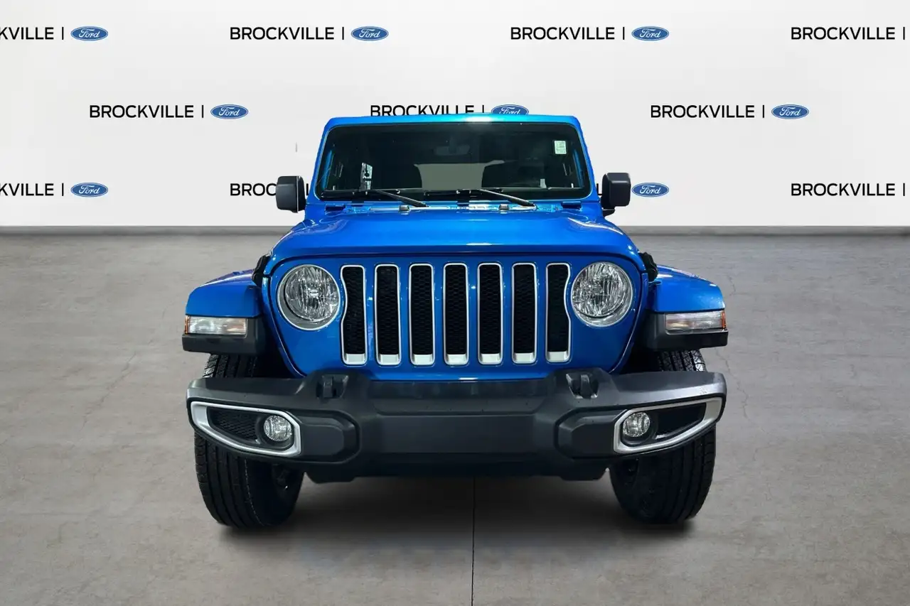 Jeep Wrangler снимка Jeep Wrangler