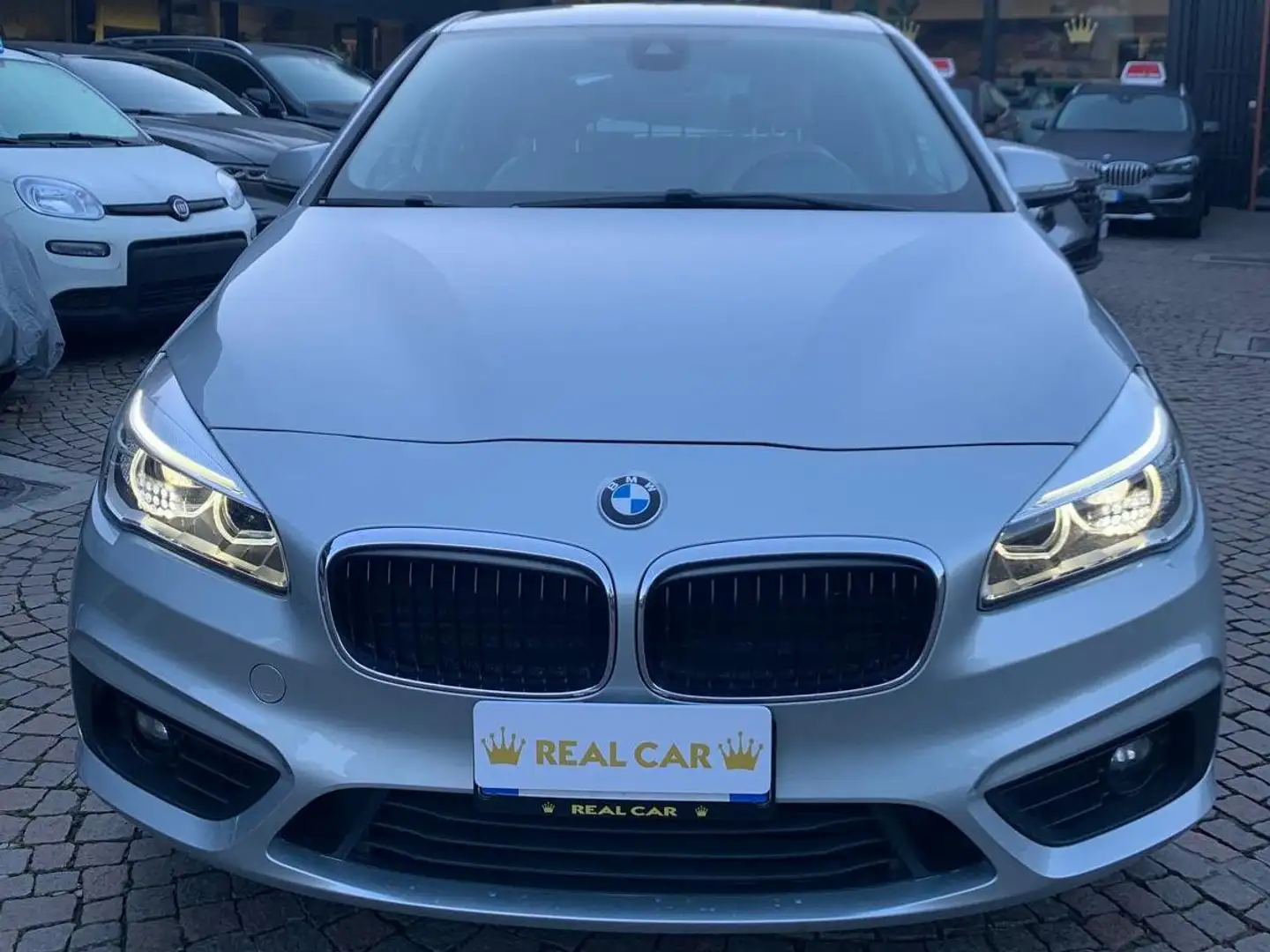 BMW 218 218d Active Tourer auto Plateado - 1