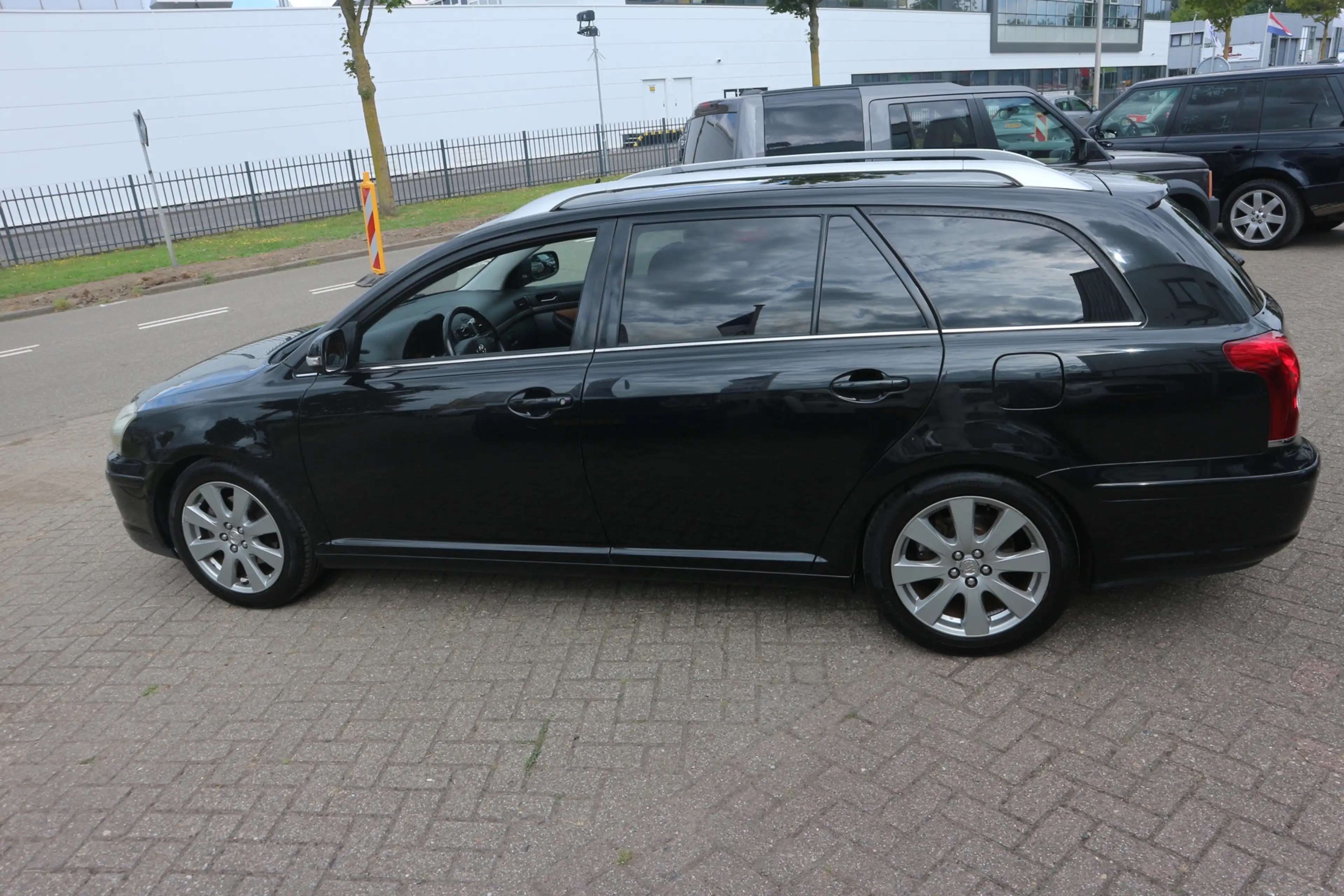 Toyota Avensis Wagon 2.0 VVTi Business Pro / AUTOMAAT / LEER ! ! — photo 7
