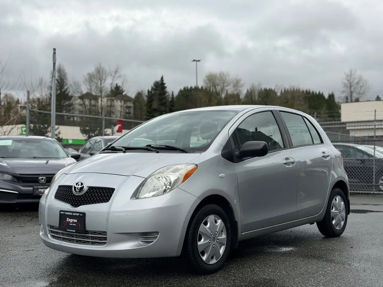 Toyota Yaris снимка Toyota Yaris
