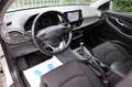 Hyundai i30 1.4 YES!/AUTM./NAVI/CAM/ALLW./PDC/SCHECKHEFT Silver - thumbnail 11