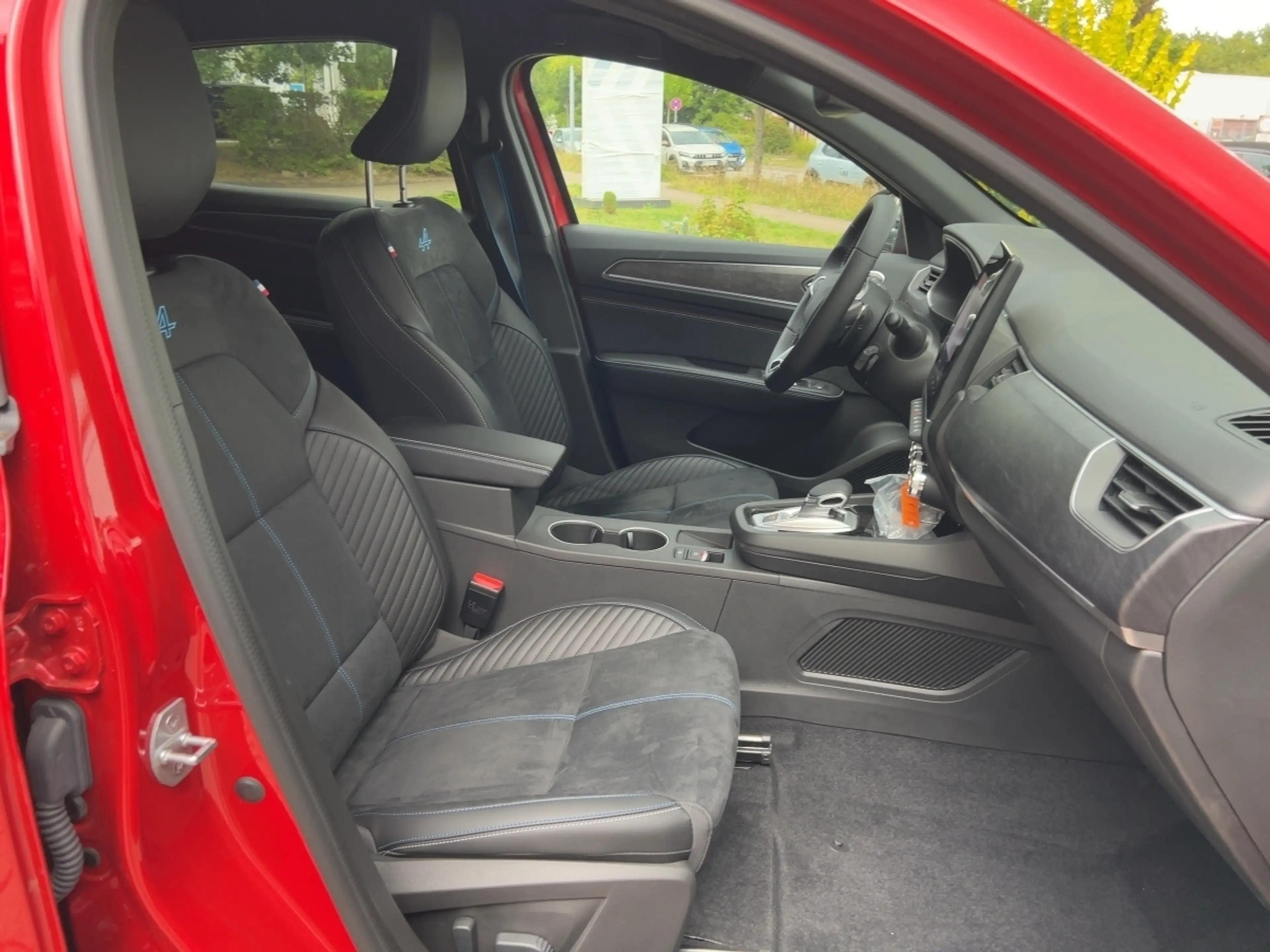 Renault Arkana TCe 160 Mild-Hybrid Esprit Alpine — photo 11