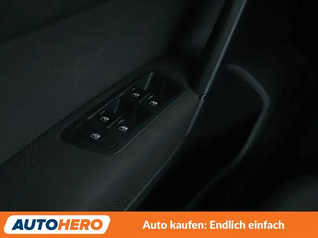Volkswagen Golf view 24