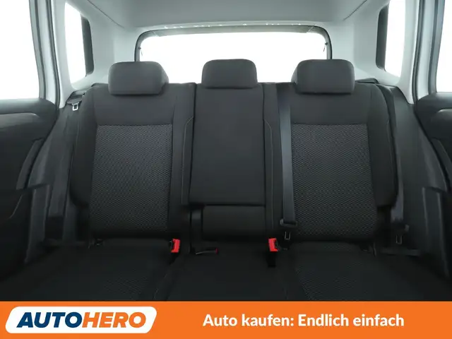Volkswagen Golf view 15