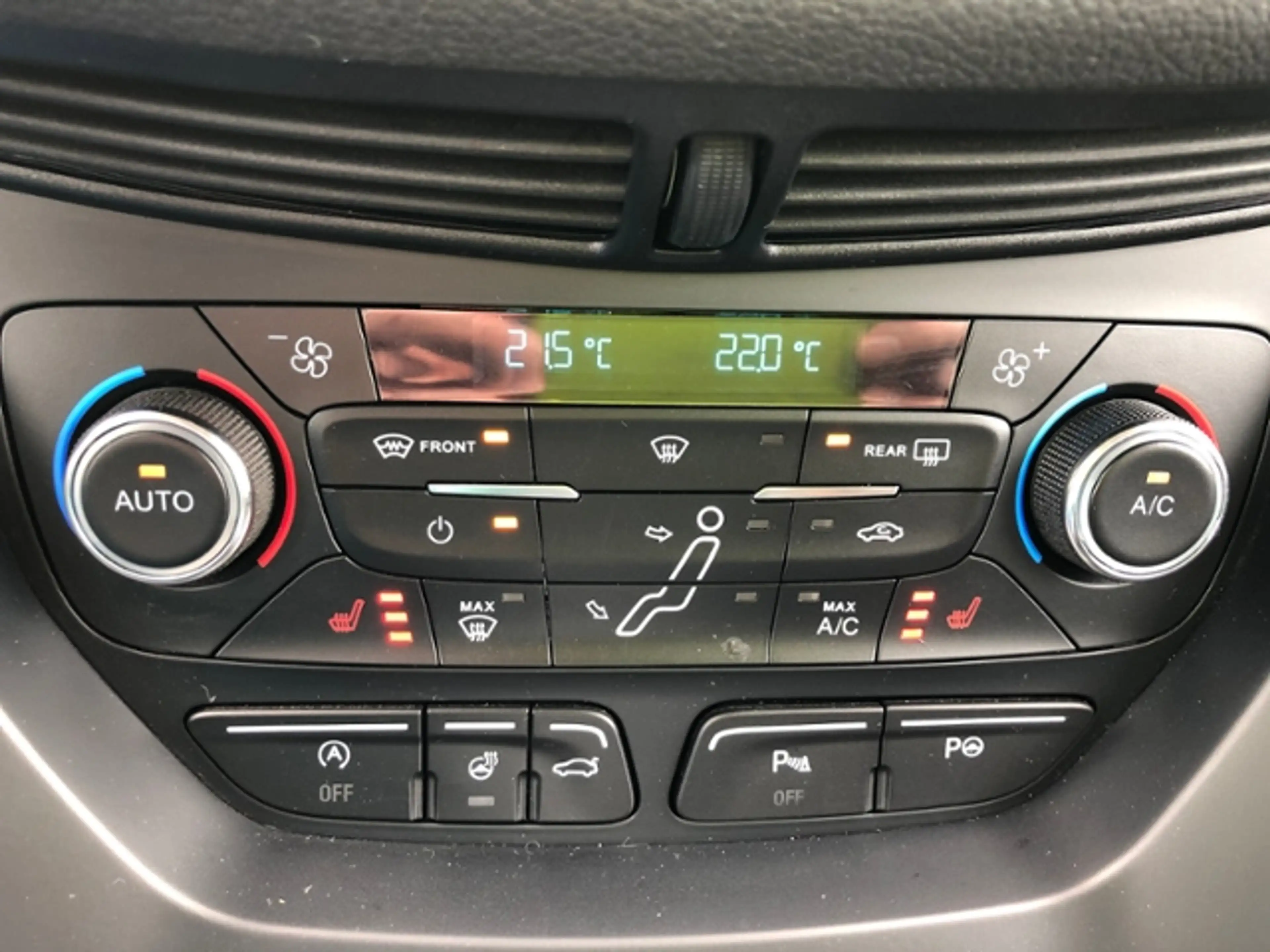 Ford C-Max Titanium Navi Bi-Xenon Kamera — photo 12