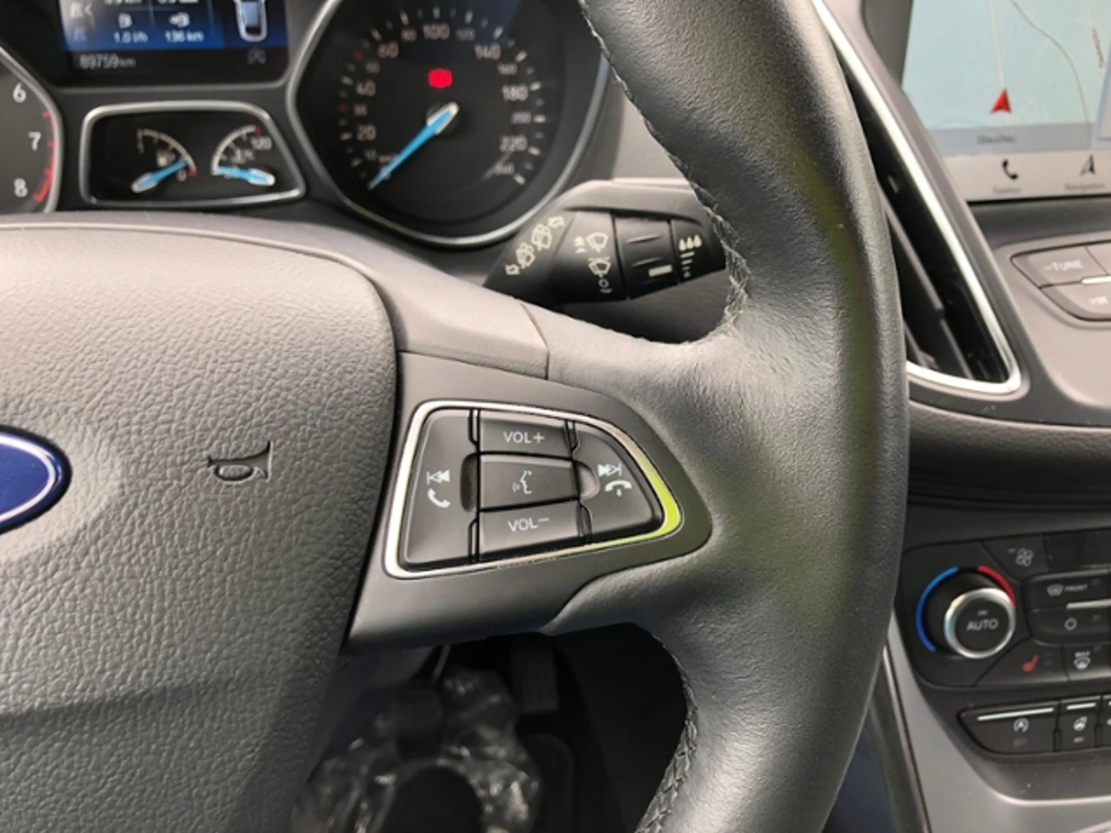 Ford C-Max Titanium Navi Bi-Xenon Kamera — photo 10