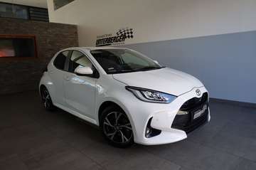 1.5 VVT-i Hybrid Acive Drive