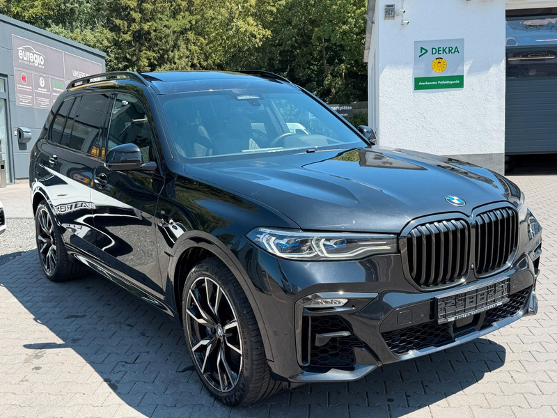 BMW X7 xDrive 30 d  Glas - Sky - M Sportpaket /// — photo 5
