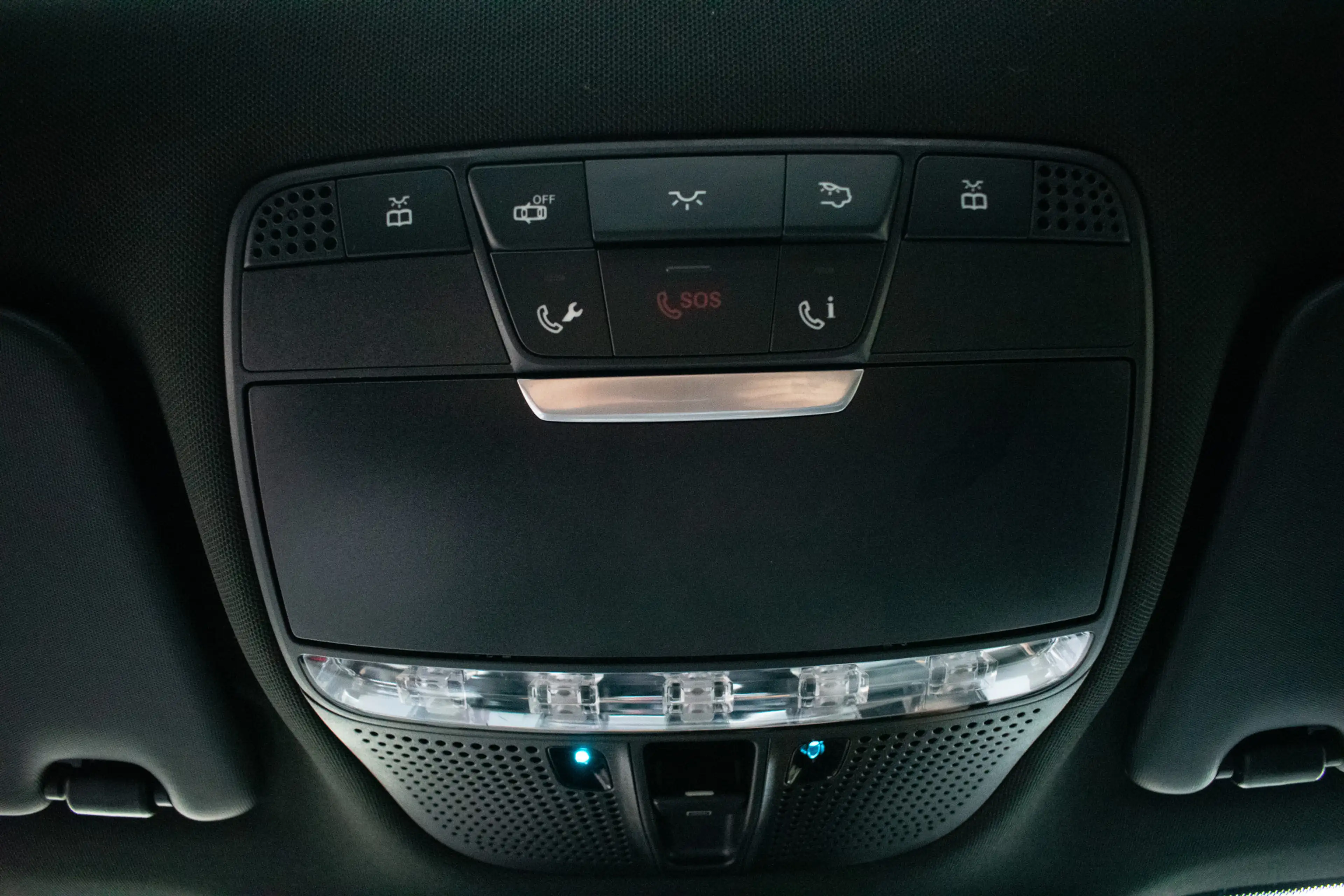 Mercedes-Benz GLC 63 AMG S 4MATIC+ Edition 1-Pano-21"-Burmester-DAB-Keyless — photo 29