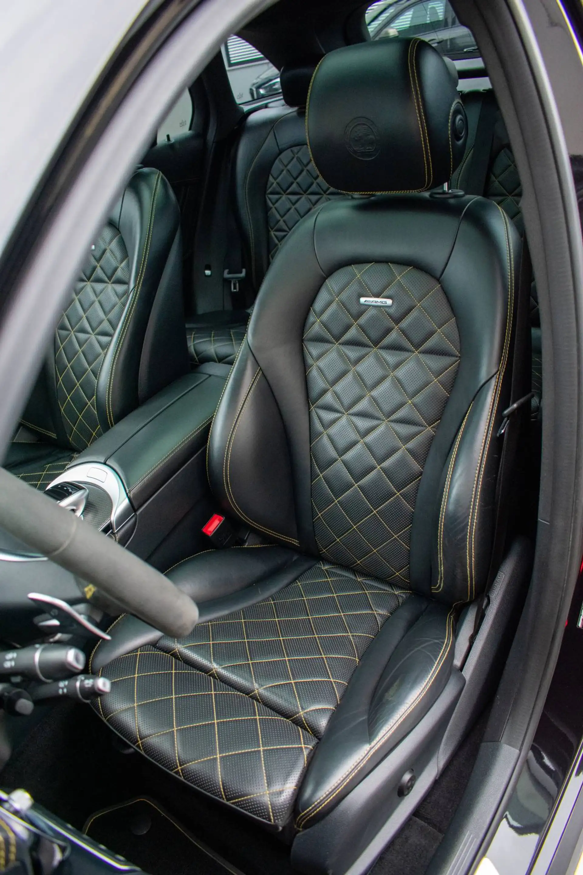 Mercedes-Benz GLC 63 AMG S 4MATIC+ Edition 1-Pano-21"-Burmester-DAB-Keyless — photo 14