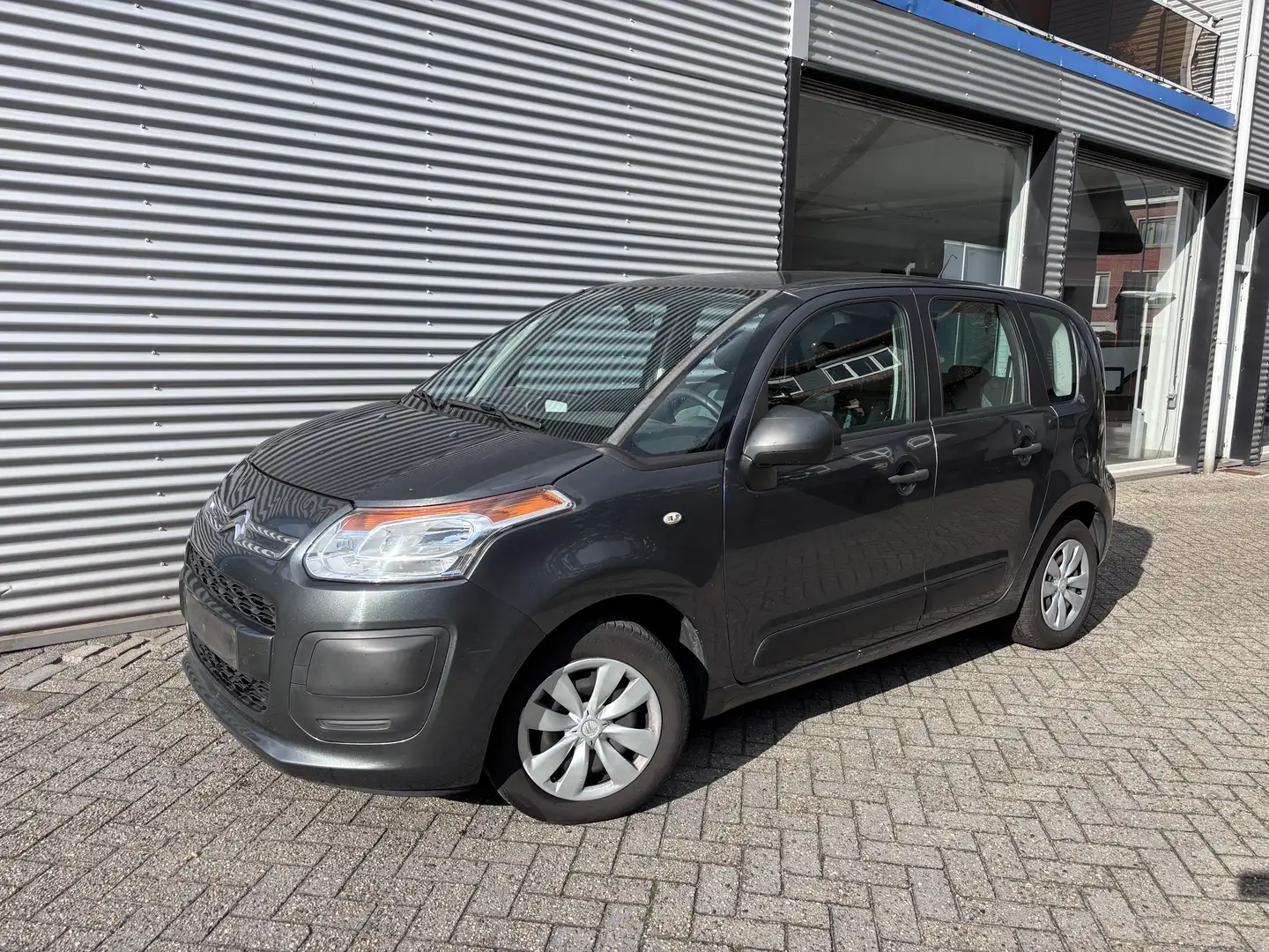 Citroen C3 Picasso C3 Picasso PureTech 110 - Exportprijs Grijs - 1