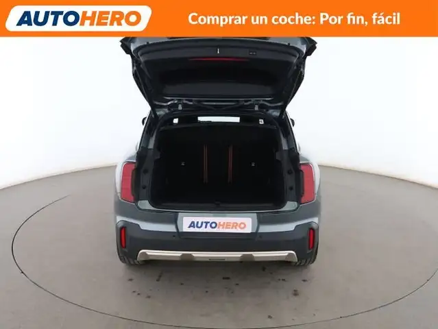 Mini Hatch view 17