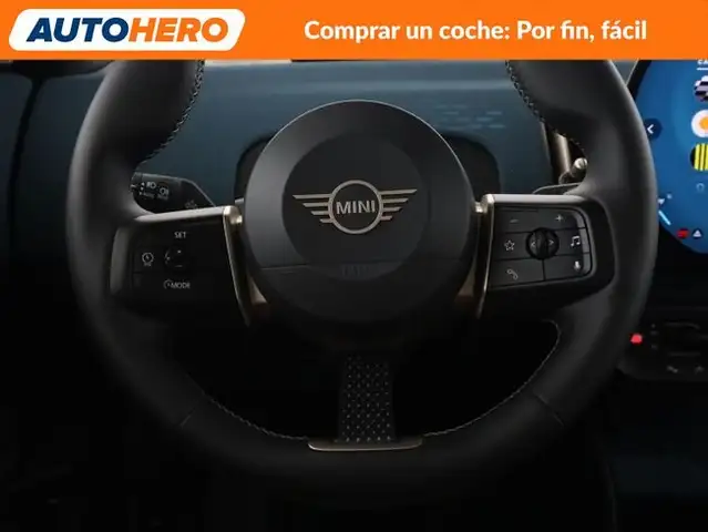 Mini Hatch view 28