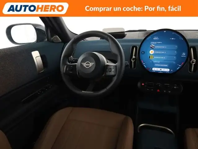 Mini Hatch view 14
