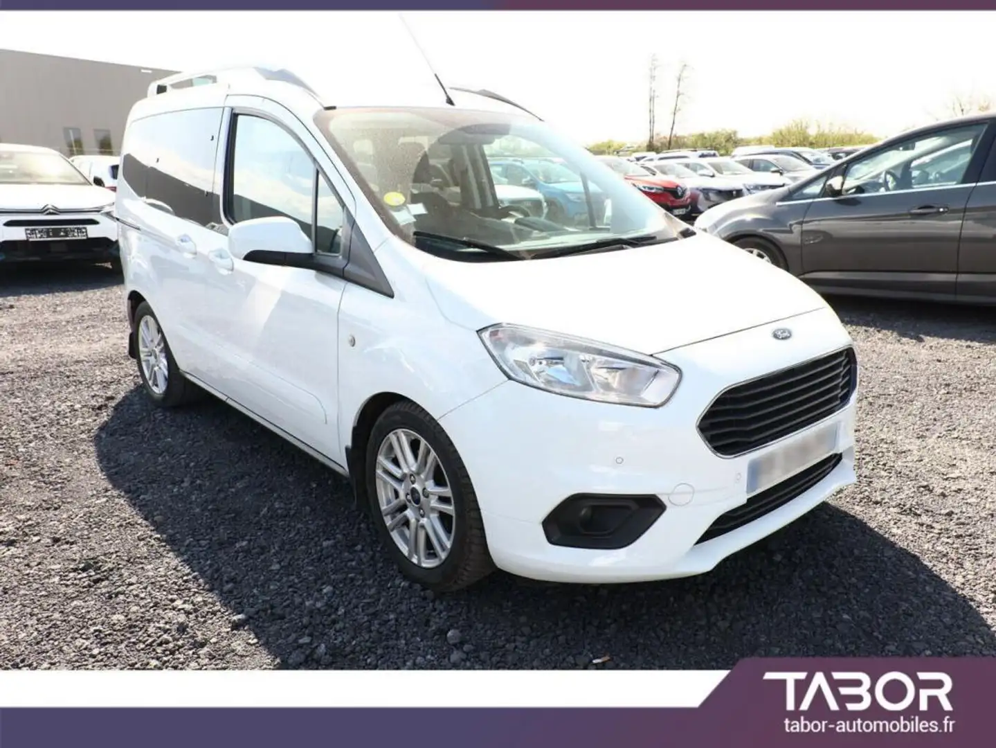 Ford Tourneo Courier Courier 1.5 TDCi 100 Titanium Fehér - 2