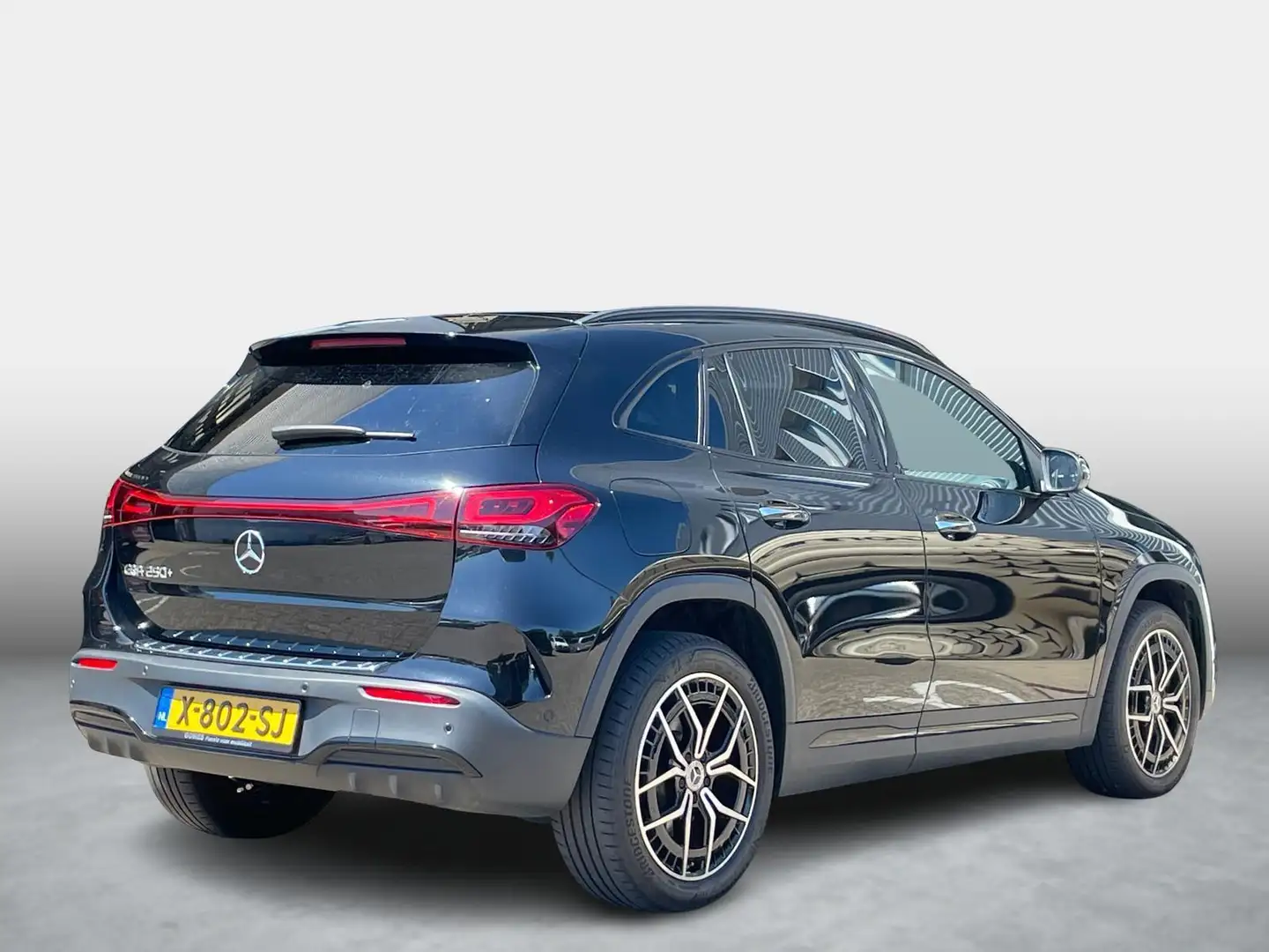 Mercedes-Benz EQA 250 250+ AMG | Panoramadak | 360° Camera | Night pakke Noir - 2