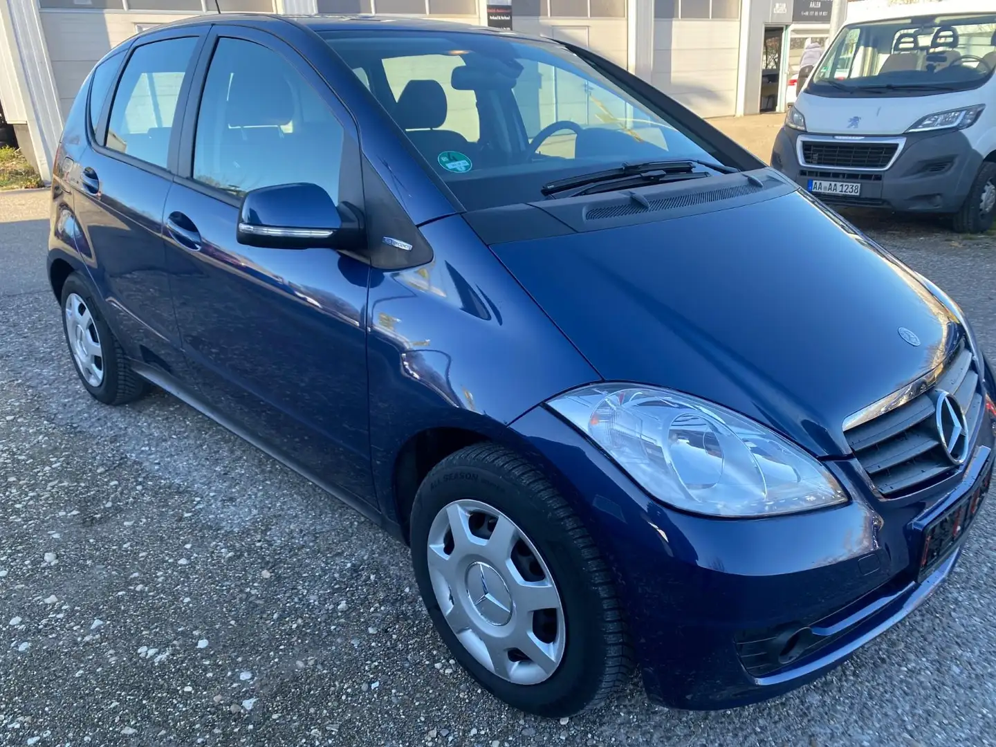 Mercedes-Benz A 160 BlueEFFICIENCY Klima,Sitzheizung,Radio Nav Blau - 1