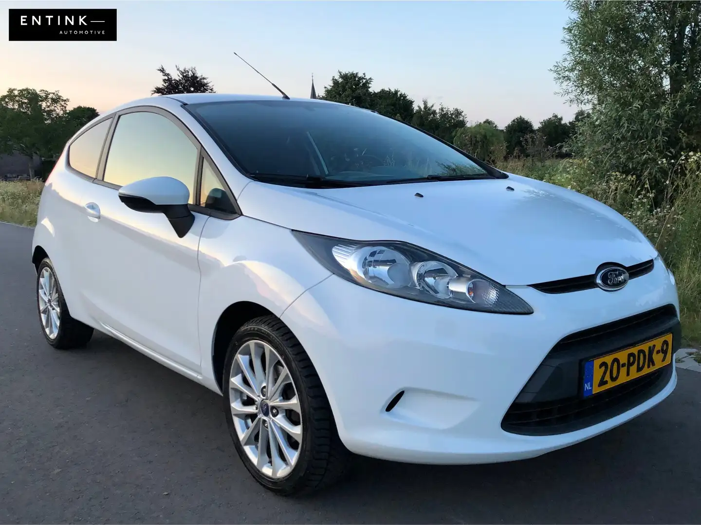 Ford Fiesta 1.25 Limited Sportpakket | Trekhaak Wit - 1