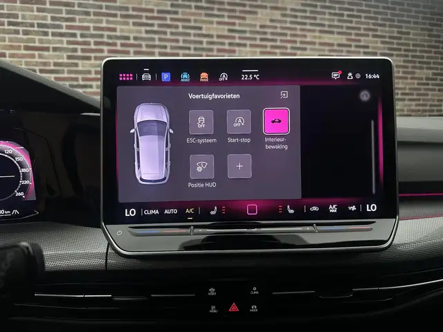 Volkswagen Golf view 15