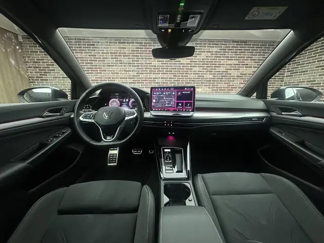 Volkswagen Golf view 9