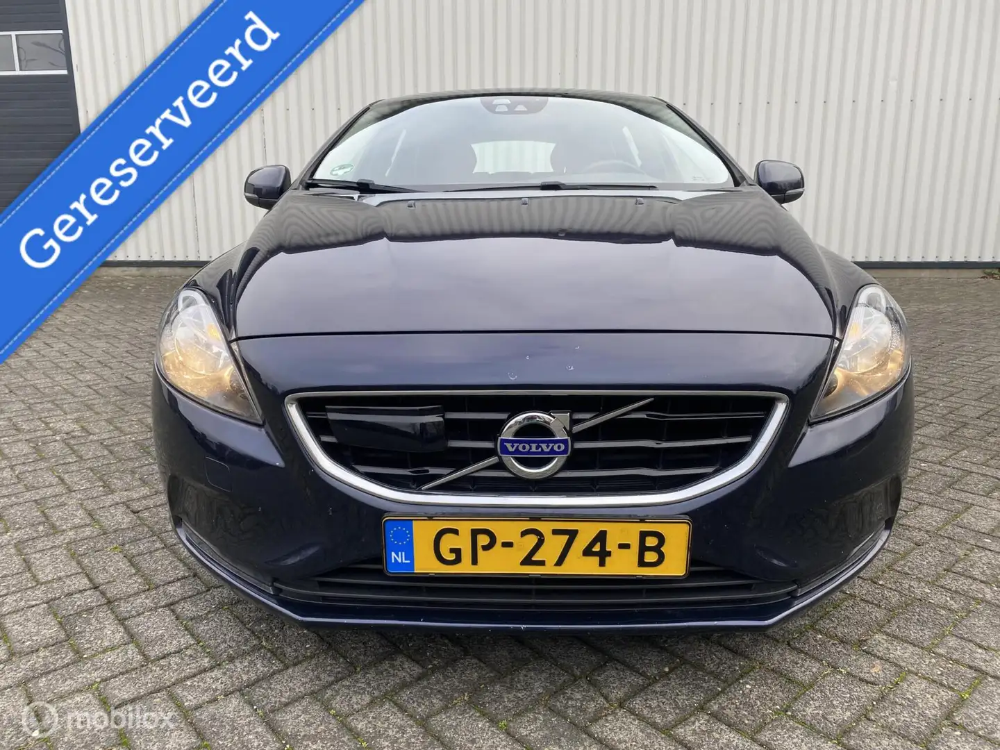 Volvo V40 2.0 D2 Momentum Kék - 2