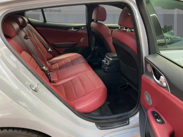 Kia Stinger view 9