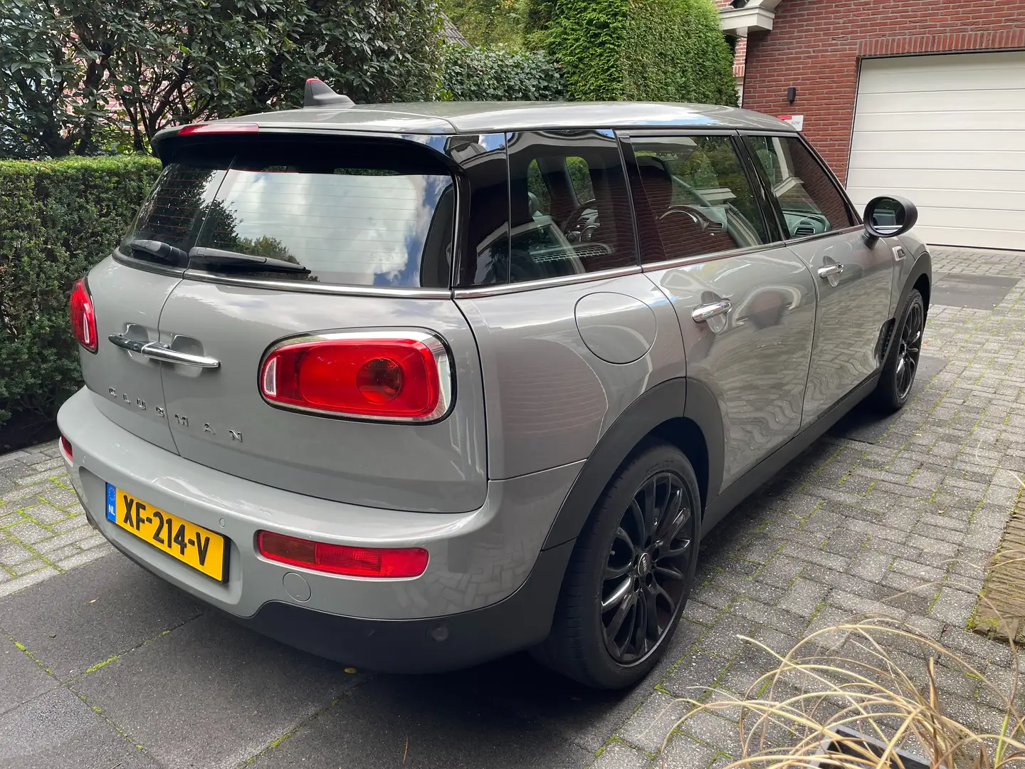 MINI One Clubman Mini Clubman 1.5 Business Edit|Chili|Bj.2019|Navi Gris - 2