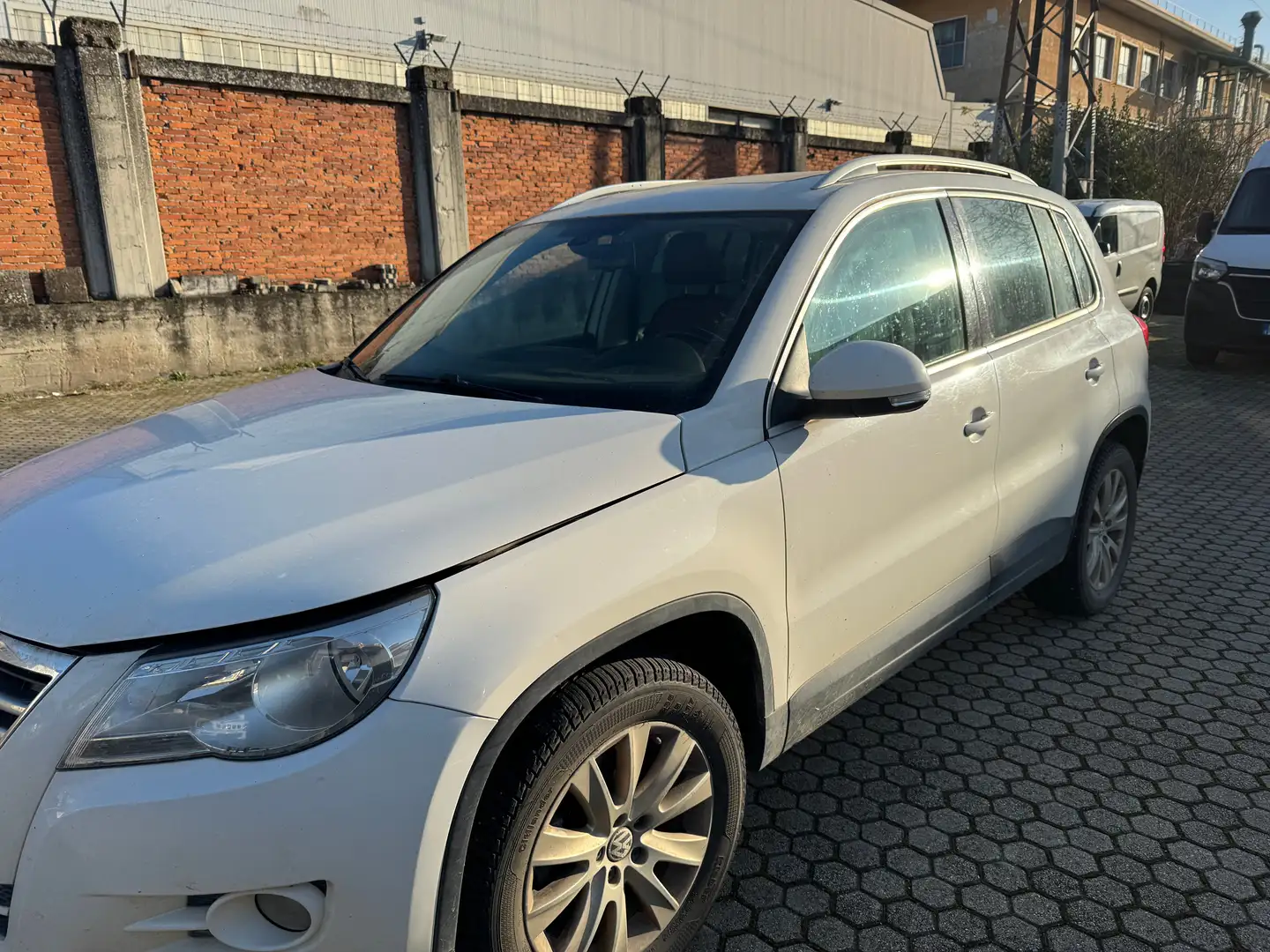 Volkswagen Tiguan Tiguan 2.0 tdi Sport 4 MOTION PELLE TETTO Bianco - 2