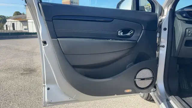 Renault Scenic view 7