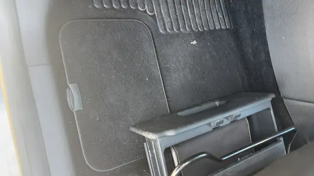 Renault Scenic view 13