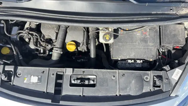 Renault Scenic view 15