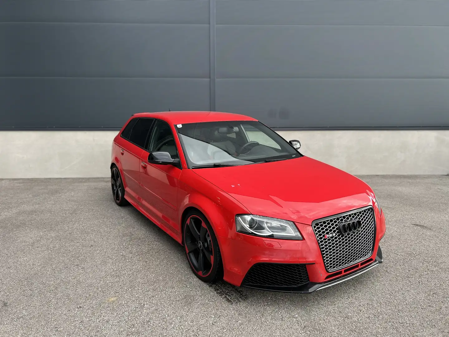 Audi RS3 A3 SB RS3 2,5 TFSI quattro S-tronic RS3 Roşu - 1