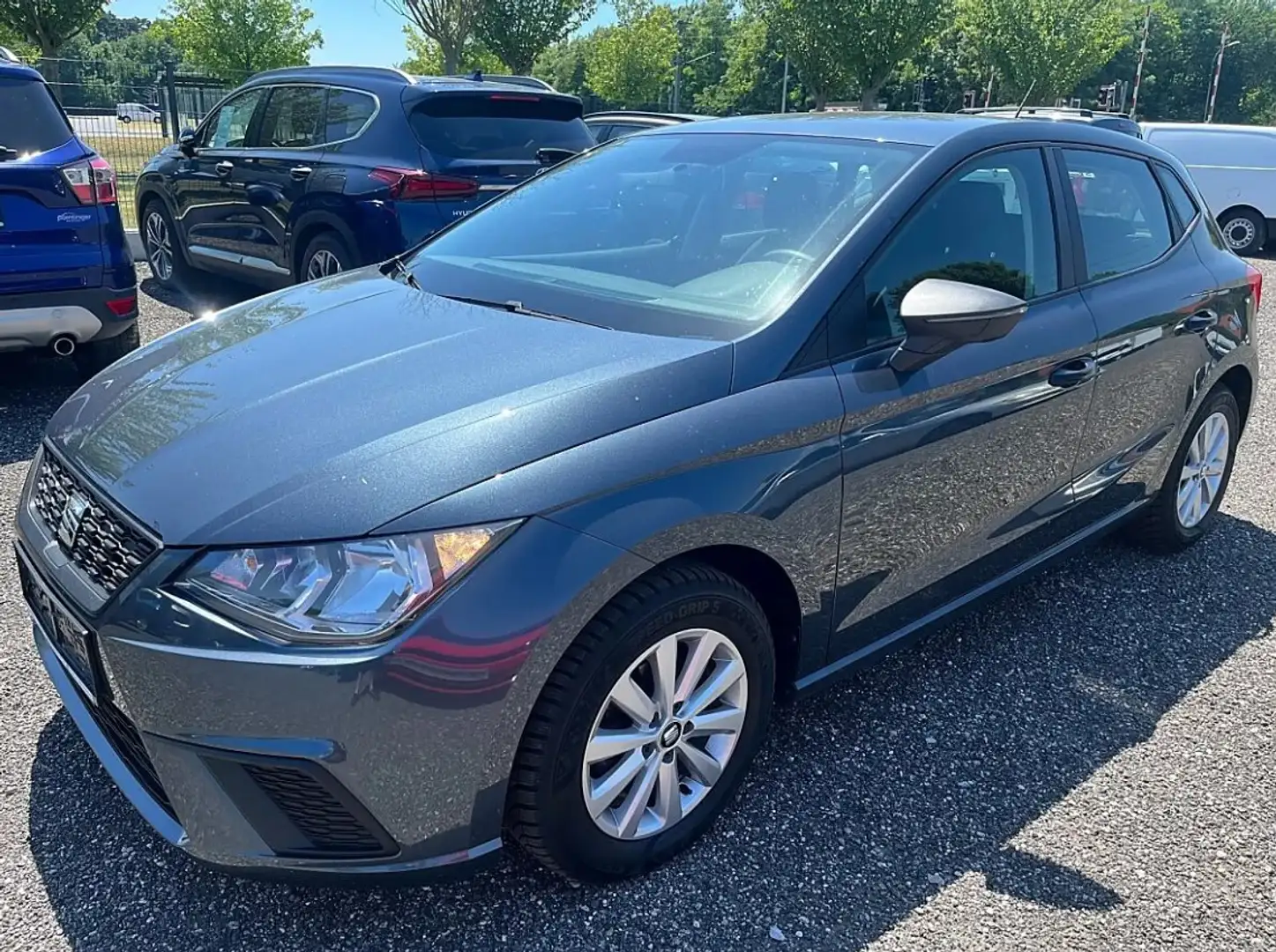 SEAT Ibiza Ibiza 1,0 Reference Limousine Schwarz - 1