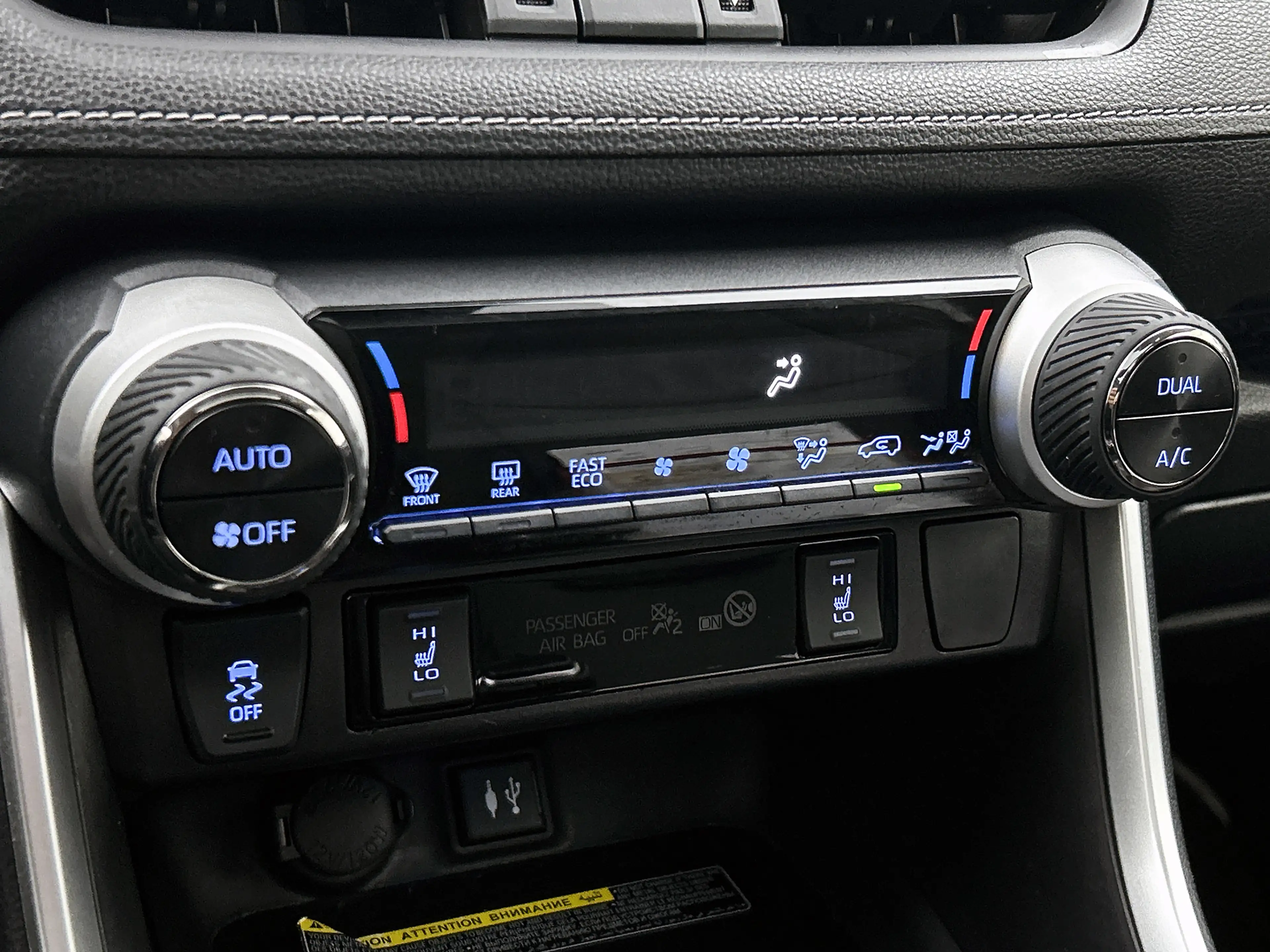 Toyota RAV 4 2.5 Hybrid Executive — photo 10